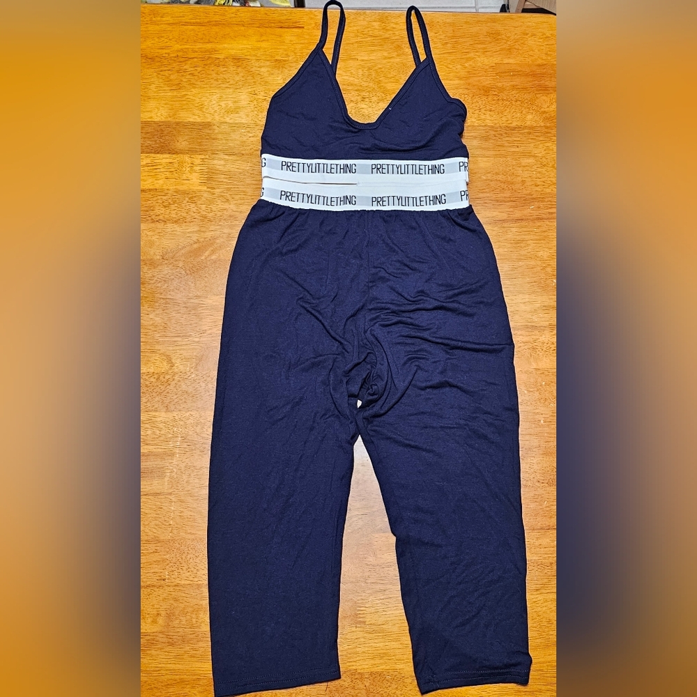 Pretty Little Thing Bra and leggings set dark blue Size 2